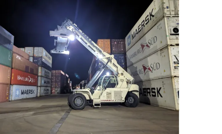 Tfc45 Empilhadeira Contêineres Reach Stacker Terex TFC45 2005 Diesel à venda